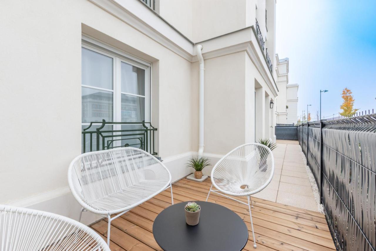 Le Celeste By Plaza Serris Exterior photo